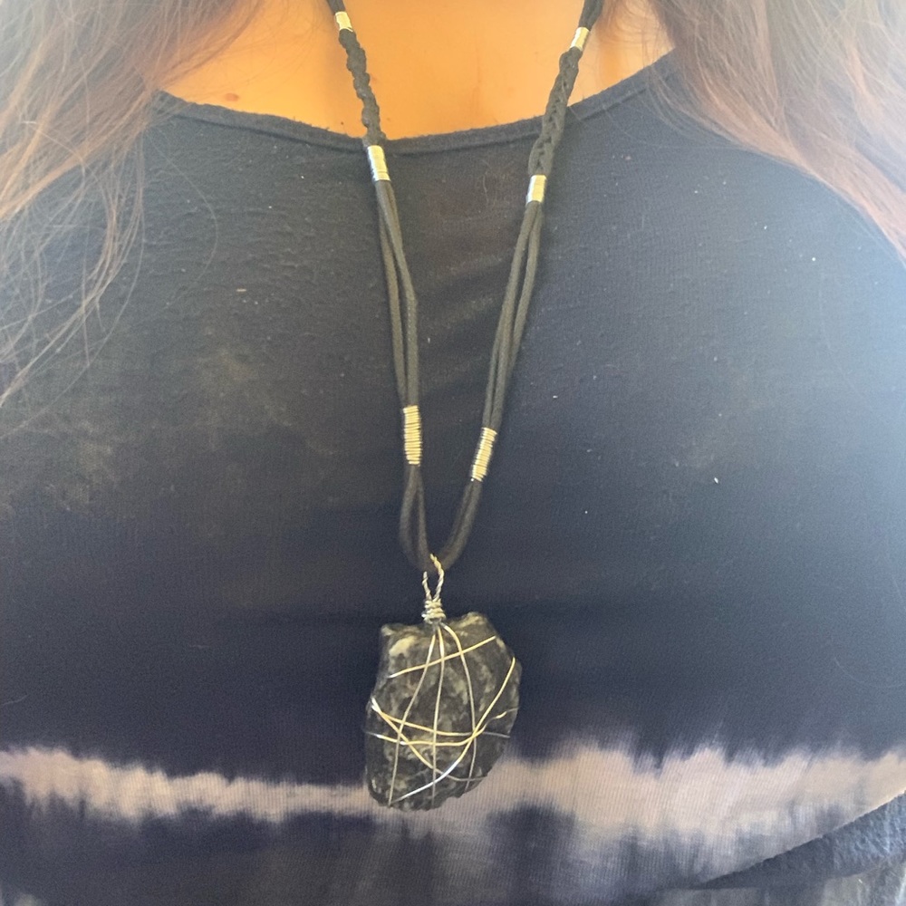 Braided beach stone necklace pendant